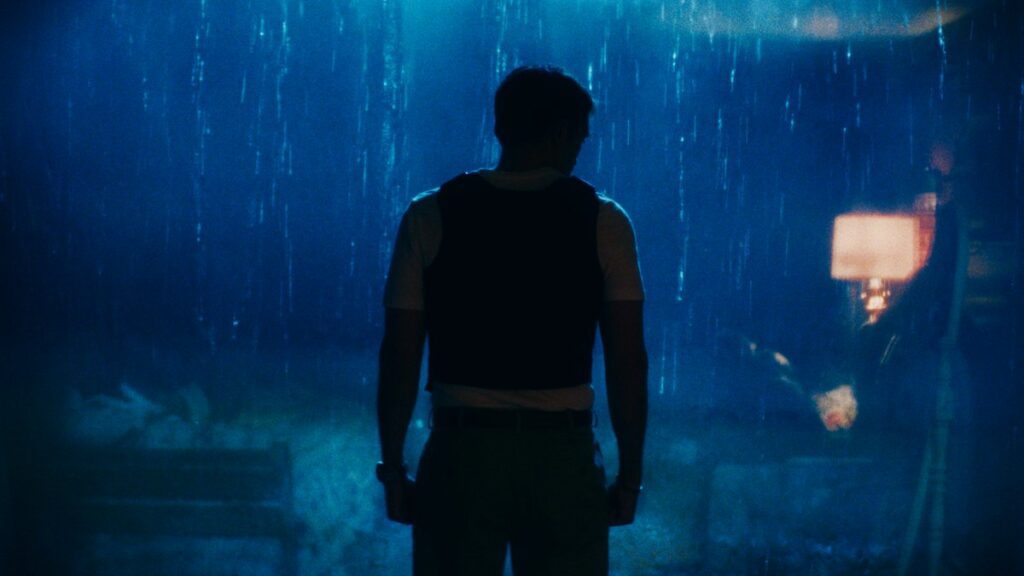 Robert Pattinson in una scena di Primetime.
